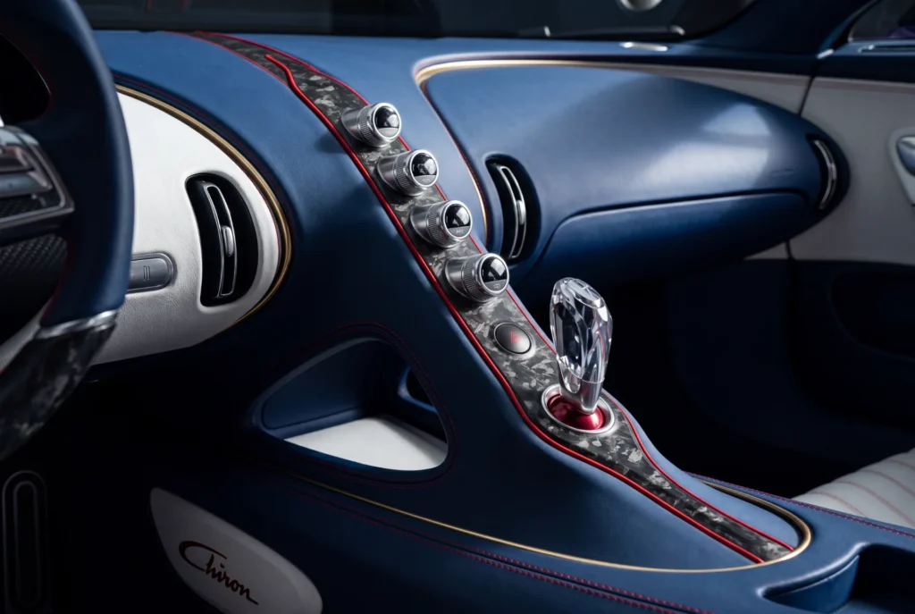venuum-chiron-vxx-interiors-items-2