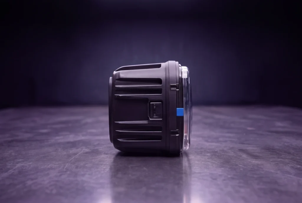 venuum-led-projector-headlight-side-profile-housing-connector